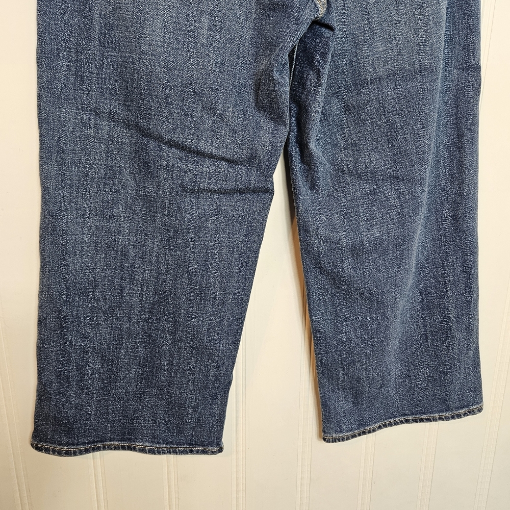 Old Navy Extra High Rise Wide Leg Crop Jeans Blue Denim Ski-Hi Womens Size 6P - Picture 9 of 12
